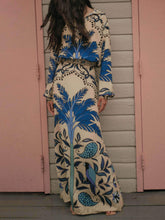 Falda acampanada con diseño único de flores de palmera